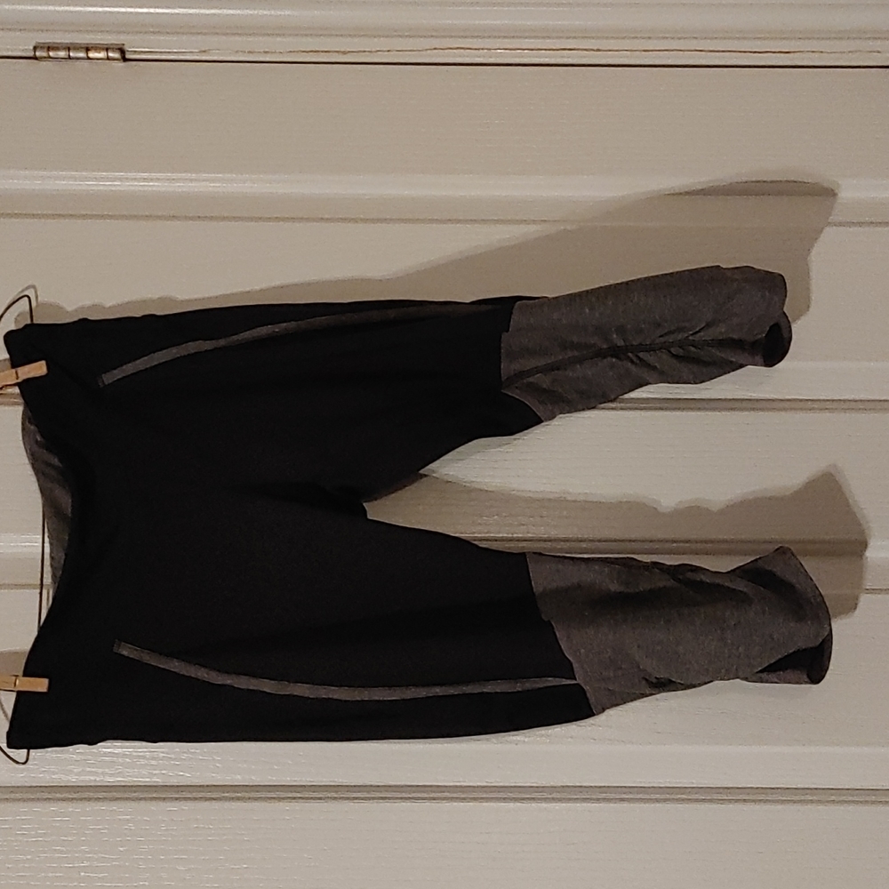Activewear capris